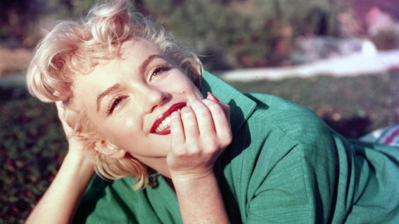 A Stylish Guide to Top Fashion Influencers in 2024: YouTube, Instagram ... A Stylish Guide to Top Fashion Influencers in 2024: YouTube, Instagram ...